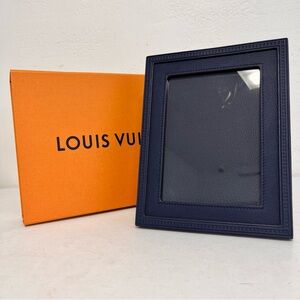 NIB Louis Vuitton Henri MM Photo Frame Leather LV Logo Navy Blue Box